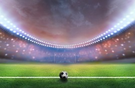 电子竞技体育平台-东契奇回归赛场，突破纪录首场状态亮眼，勇士观众沸腾！